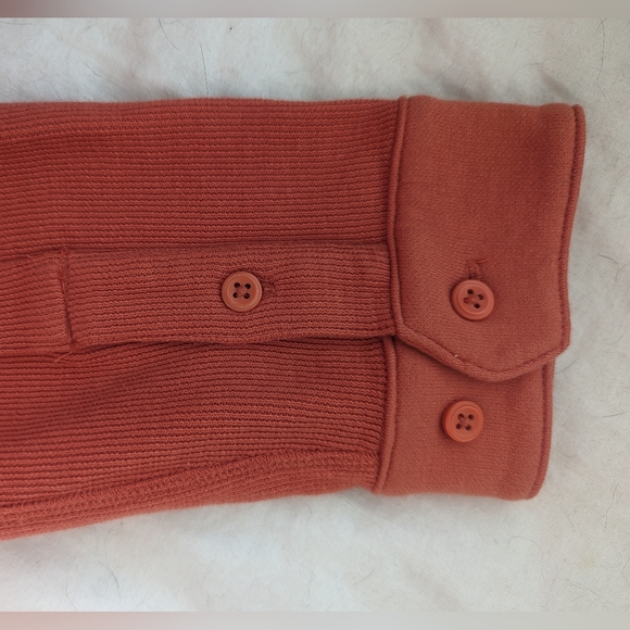 Long Sleeve - Duluth Trading Co - Soft Thick Shirt - Button Down - Picture 6 of 6